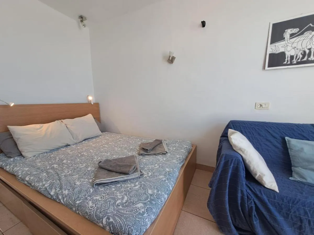 Comfortable Lucy Apartment 706 With Amazing Sea-View Puerto del Carmen  0*, Puerto del Carmen (Lanzarote)